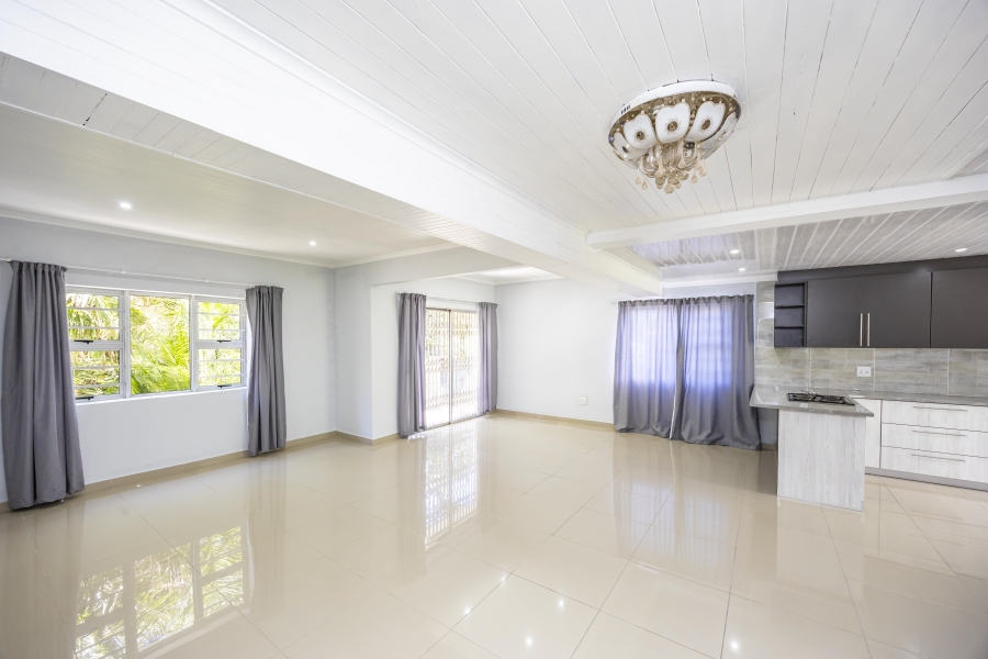 5 Bedroom Property for Sale in Sunnyridge Eastern Cape